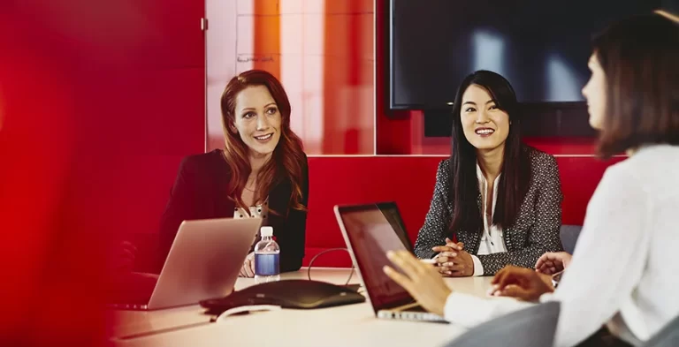 Redes sociales corporativas: definición, beneficios y ejemplos