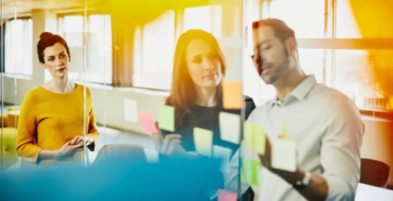 trabajo en equipo: características y formas de aplicarlo