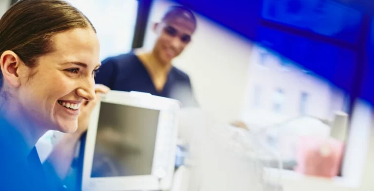 ¿Qué puede hacer la digitalización en el sector farmacéutico?