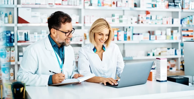 fortalezas y debilidades del sector farmacéutico en 2024.