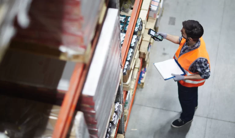 perfil de éxito en el sector logístico: Claves para reducir rotación, absentismo y optimizar la productividad.