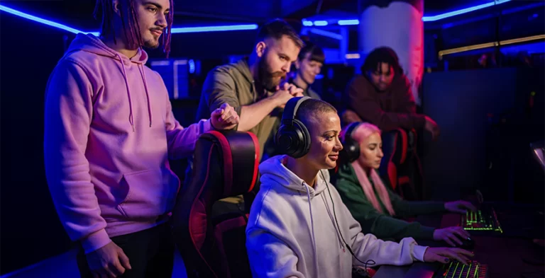 el auge del empleo en el sector de los eSports: oportunidades y formación.