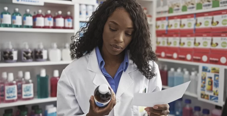cuánto cobra un técnico de farmacia en España.