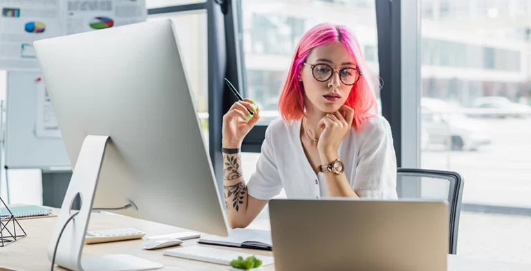 ¿qué hace un moderador de contenido y cómo trabajar en ello?