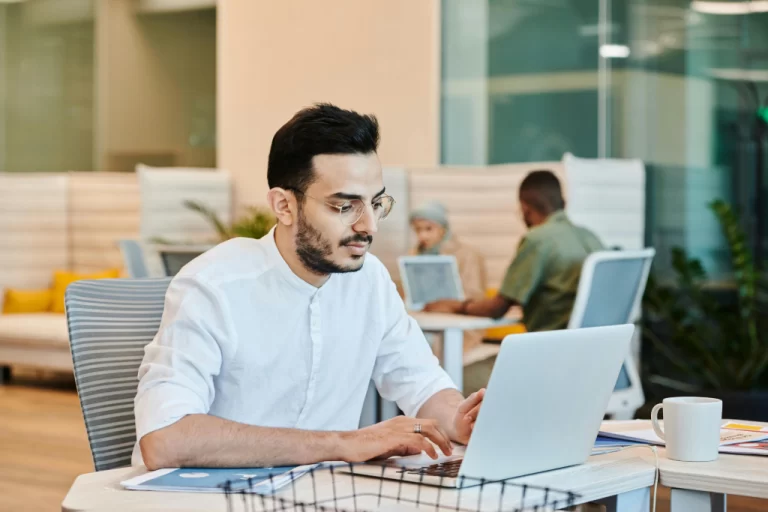 cómo poner trabajos temporales en CV: tips y ejemplos.
