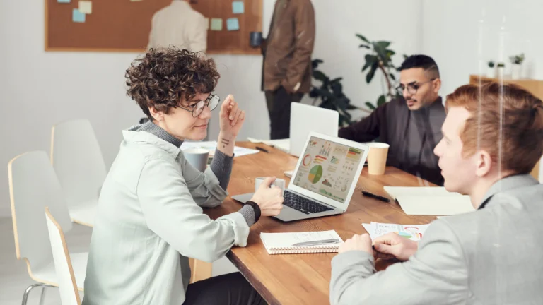 compa-ratio: qué es y cómo se utiliza en compensación salarial.