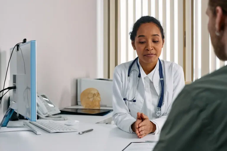 qué es un seguro médico de empresa y por qué cada vez más compañías lo ofrecen.